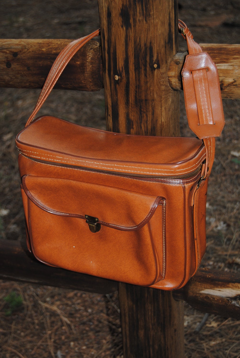 Vintage 1970's Reddish Brown Camera Bag