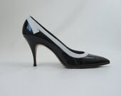 1950s 1960s Shoes Stiletto Heels in Black & White Size 8 8.5