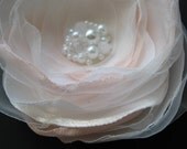 Wedding vintage inspired bridal hair accessory Brooch and Hair clip 2in1 Ivory  blush  Flower lace Rose fascinator sash gown pin