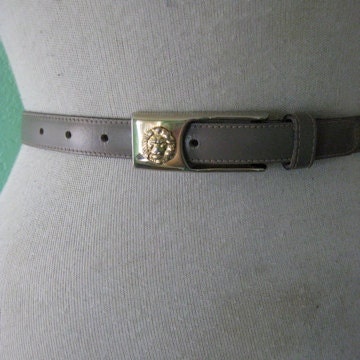 EVERYTHING 15 SALE 80s belt - light brown slim waist belt with lion - size medium