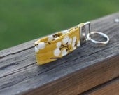 KEYCHAIN in Cotton Bloom