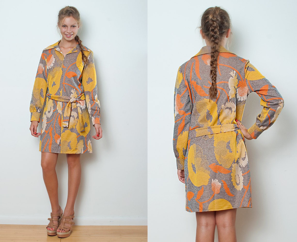 Vintage 60s MOD Dress A-Line Shift Poly Knit Yellow Tulip Long Sleeves M (40" Bust)