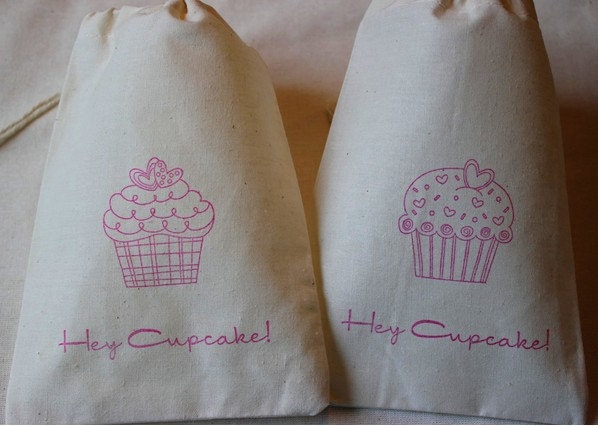 20 Pink Hey Cupcake - Organic Muslin Cotton Favor Gift Bags 5x7 inch - you choose ink color Il_170x135