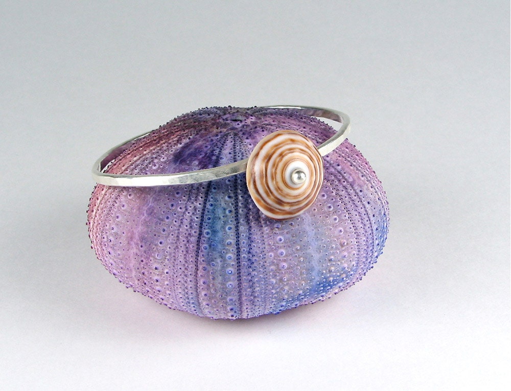 Silver bangle bracelet large puka shell simple elegant unique Maui made