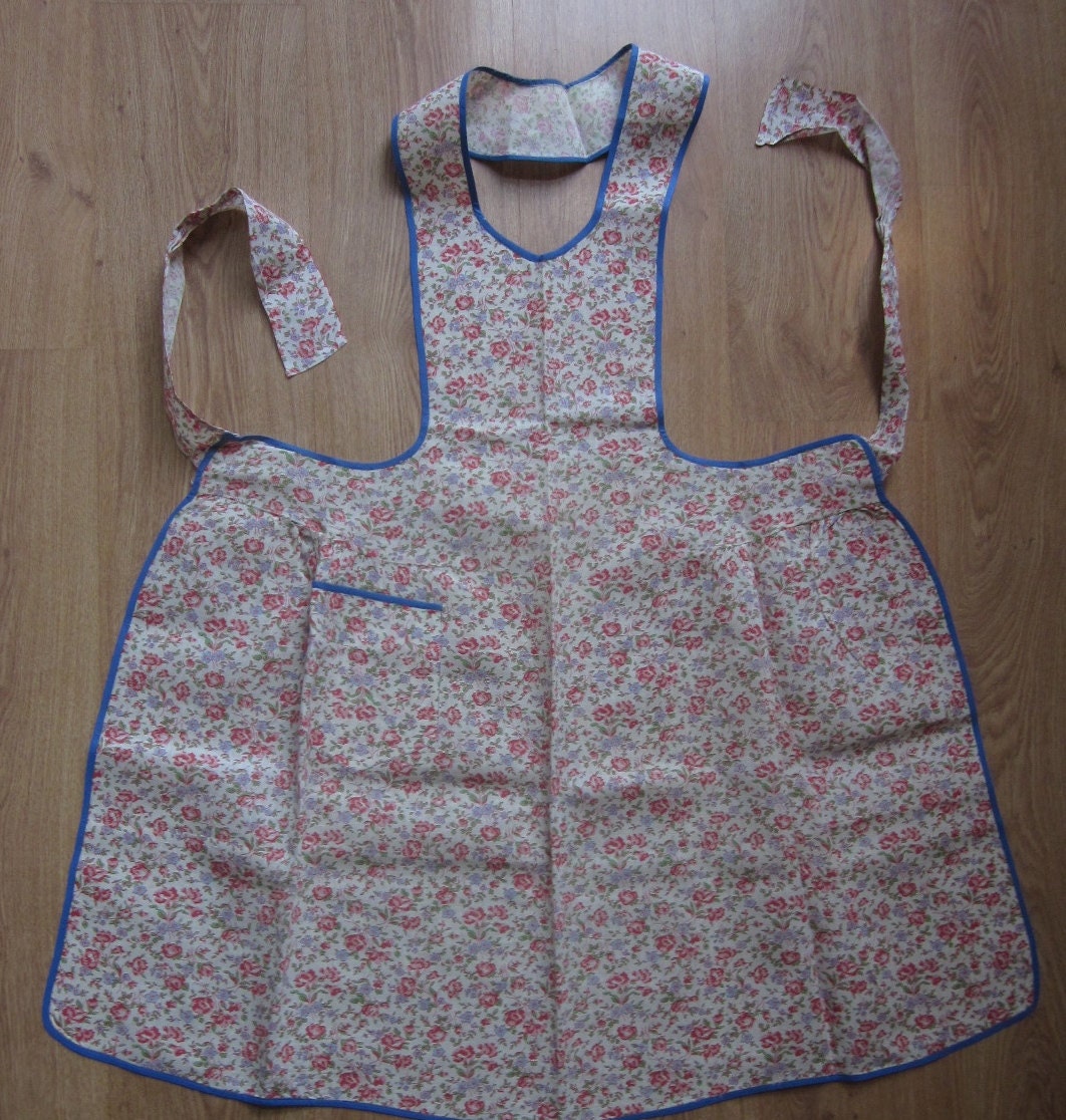 2 Vintage Farmer's Wife FeedSack Aprons Floral Prints