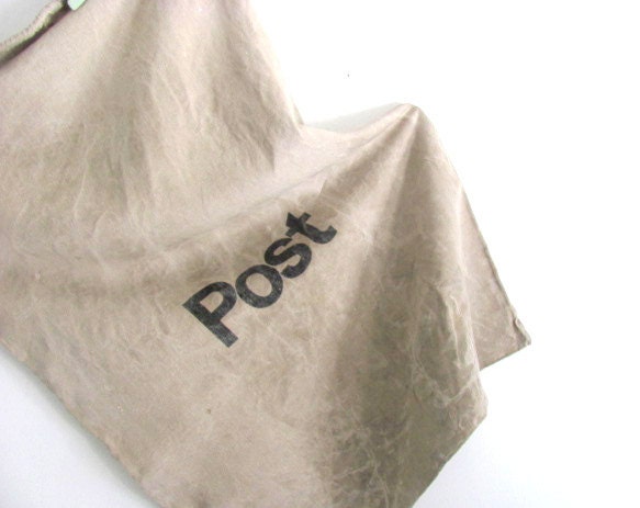 Vintage Mail Bag Canvas Postal Bag Laundry Bag LARGE Heavy Duty Army Surplus Holiday SALE - NifticVintage