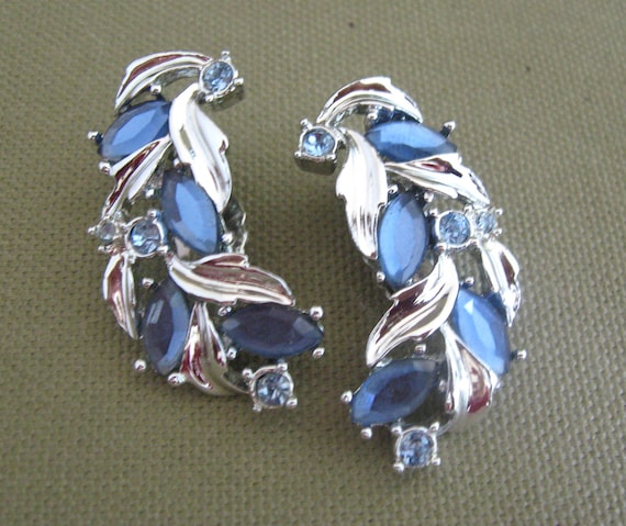 Blue Rhinestone Sarah Coventry Clip Earrings Original Box