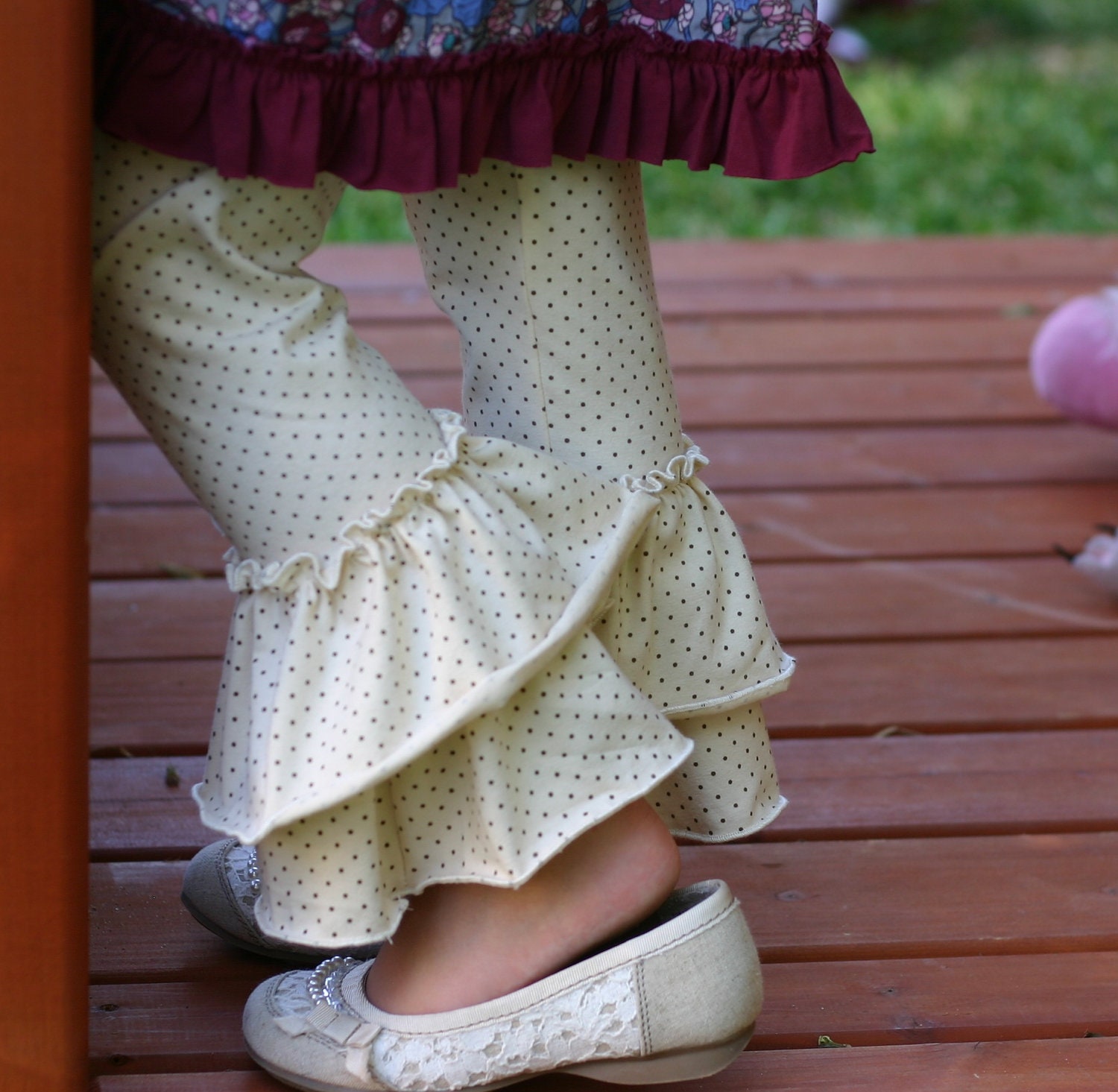 cream and brown pin dot knit leggings with double ruffles sizes 12m - 8 girls