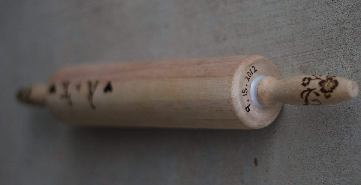 Personalized Gift - Rolling Pin - Kitchen Gift/ Cooking Gift