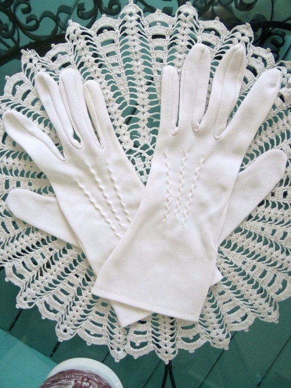 Vintage 60's White Gloves with Detailed Stitching  Mid Length Size 7