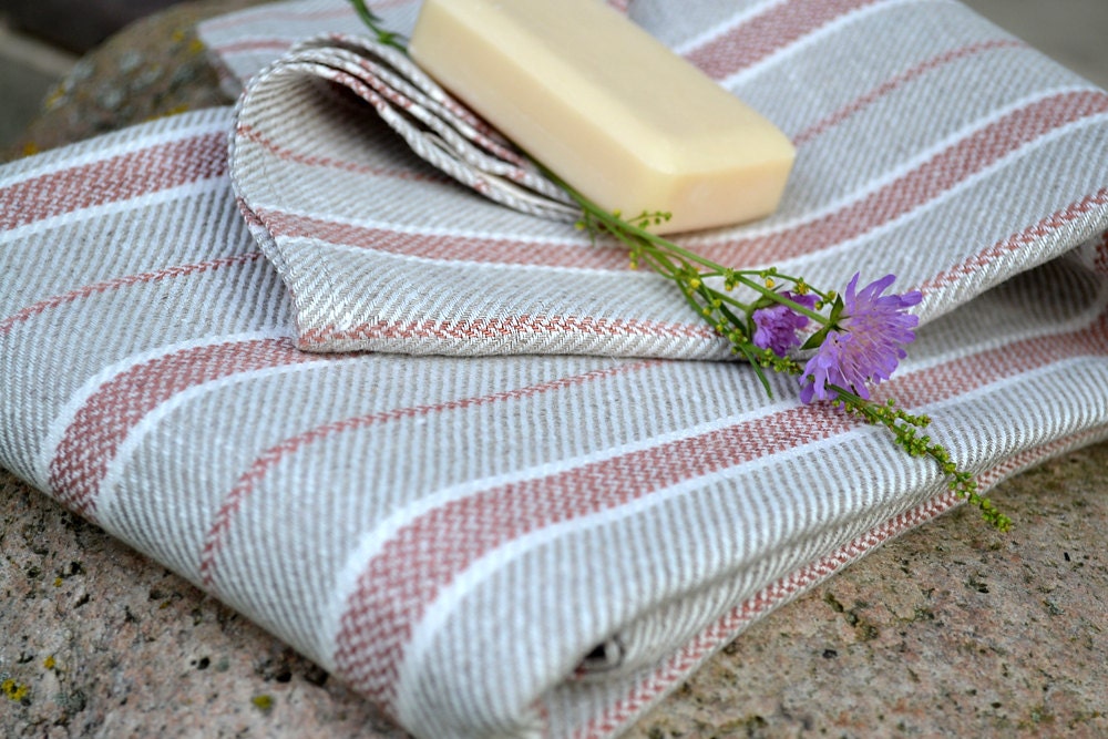 Linen Bath Sheet With Red Striped Towel 98x145cm / 38.6 x 57 inches