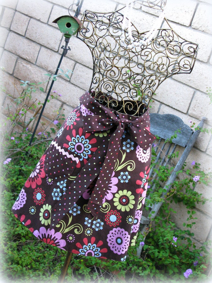 Women's Half Apron in Brown Retro Floral Print with Polka Dots ...Hostess Gift