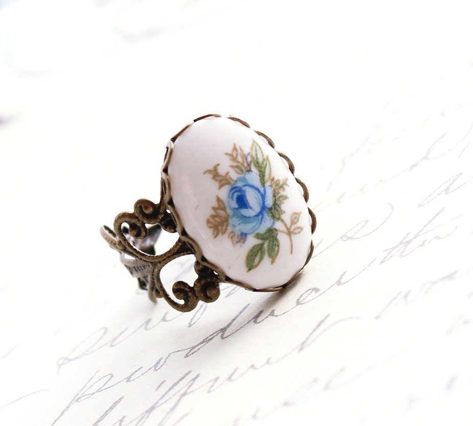 Cocktail Ring, Blue Rose Ring, Flower Cameo, Shabby Chic, Filigree Ring, Something Blue, Vintage Style Jewelry, Victorian, Gothic, Romantic