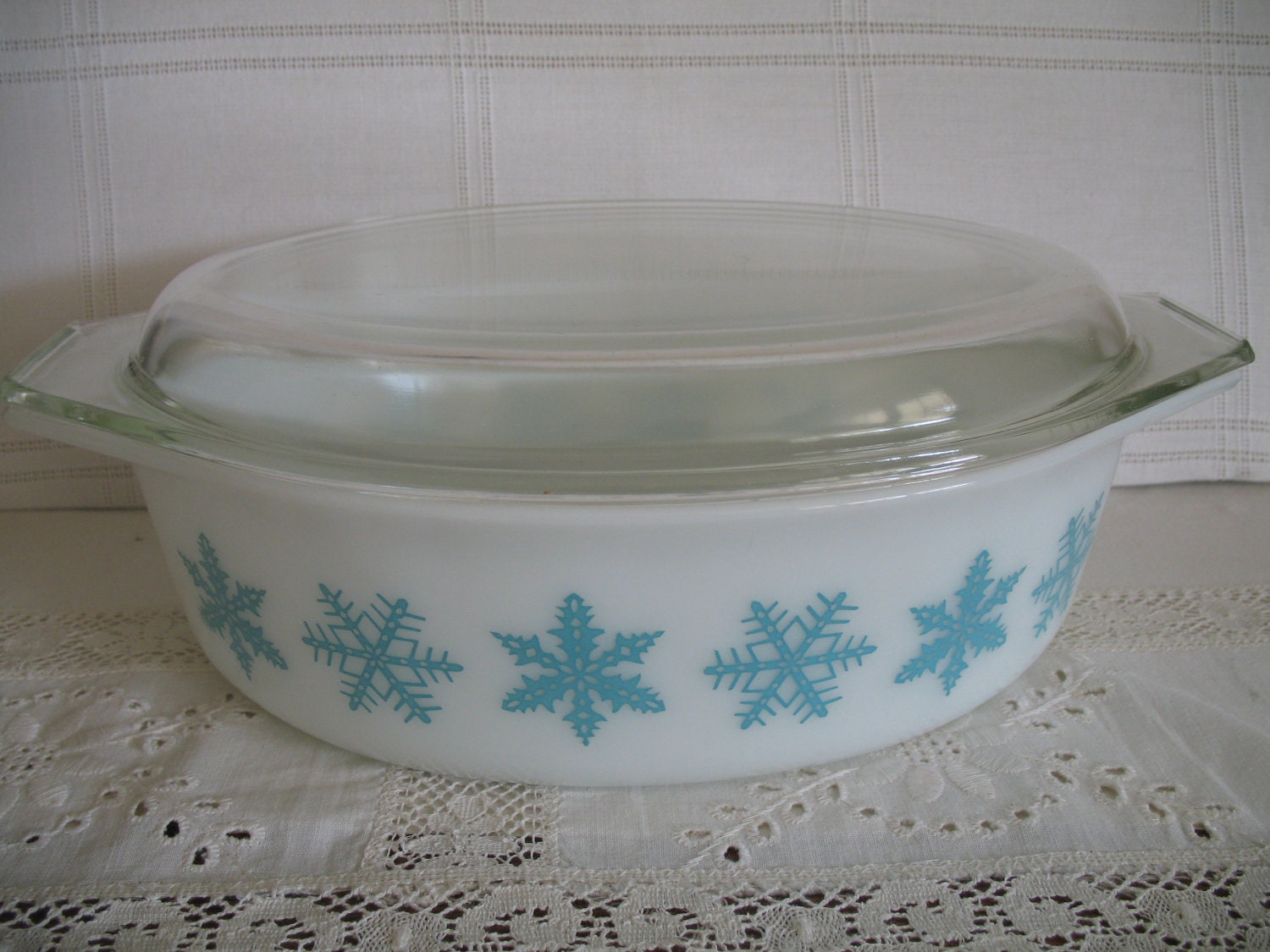 Vintage Pyrex Snowflake