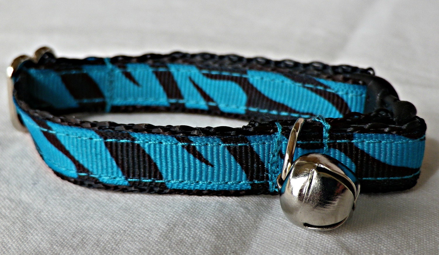 Cat collar Jungle cat in blue