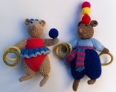 Meet the mouse circus: The Juggler Twins.