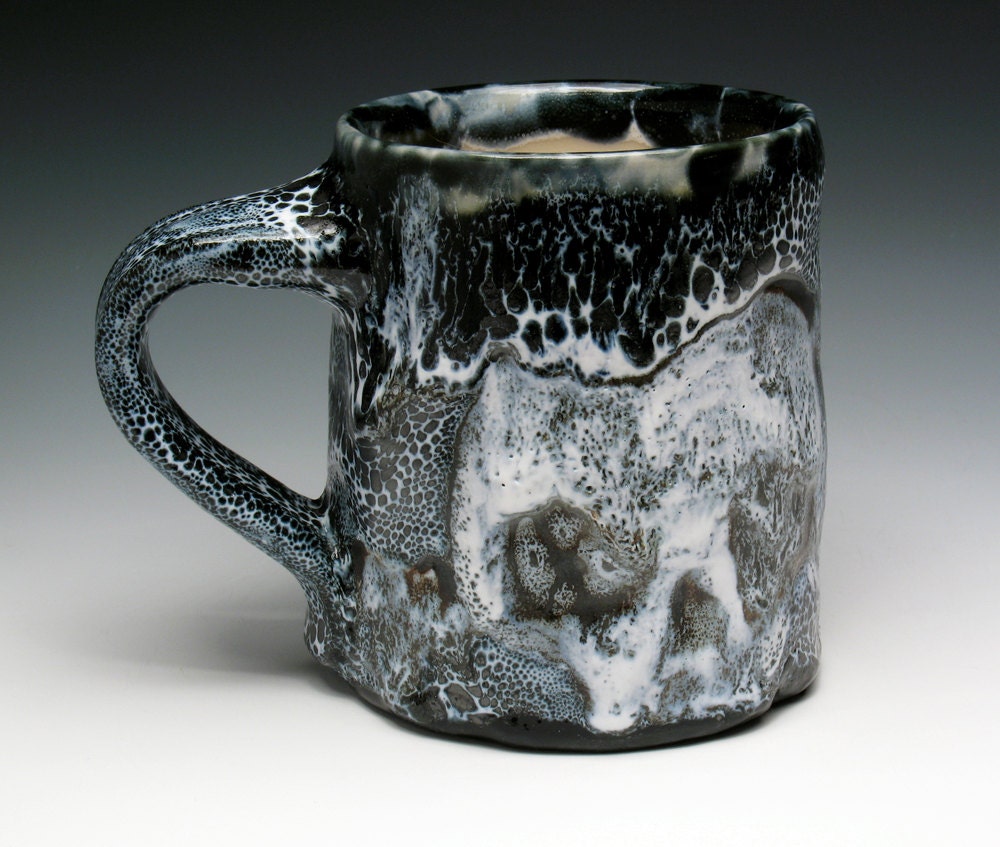 Great Spotted Melted Skulls Mug