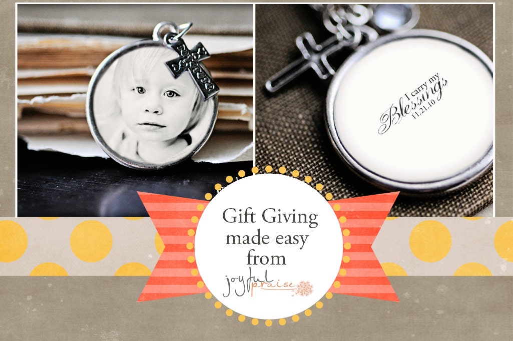 Custom Photo and Verse double sided pendant