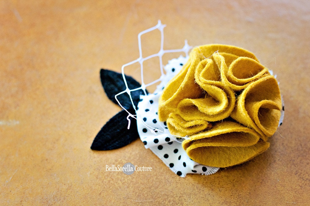 Yellow Flower Hair Clip...Yellow Felt Flower Hair Clip....Yellow Flower Clip..Wool Felt Flower..Yellow...Mustard Yellow...RAYLYNN