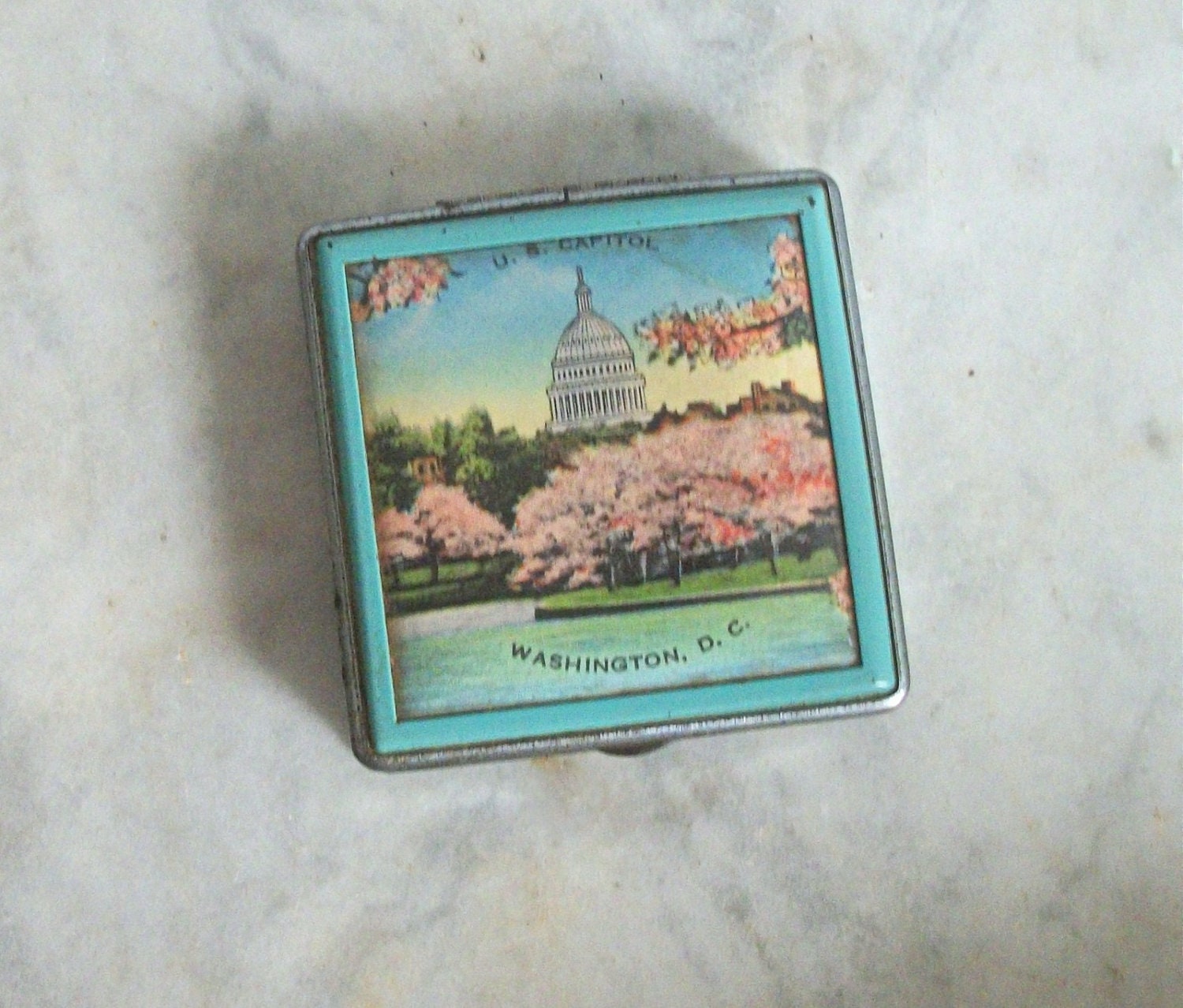 Vintage Washington, DC Souvenir Mirrored Compact