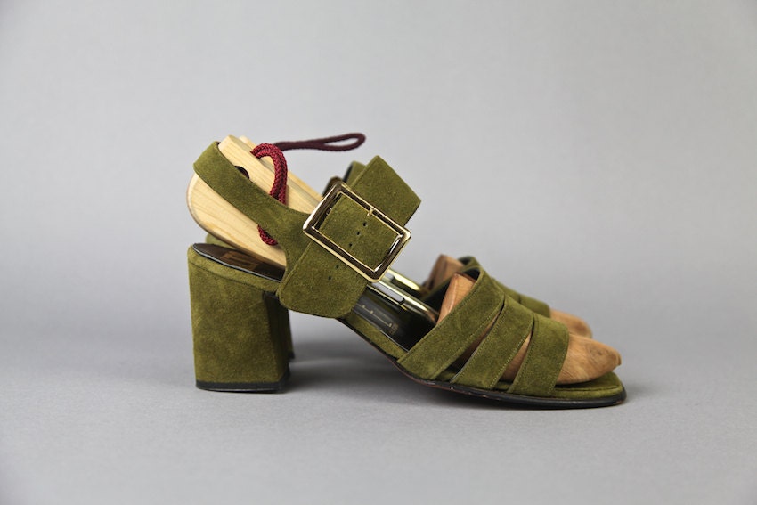 vintage shoes, 1960's suede olive green strappy gogo sandals with heels, size