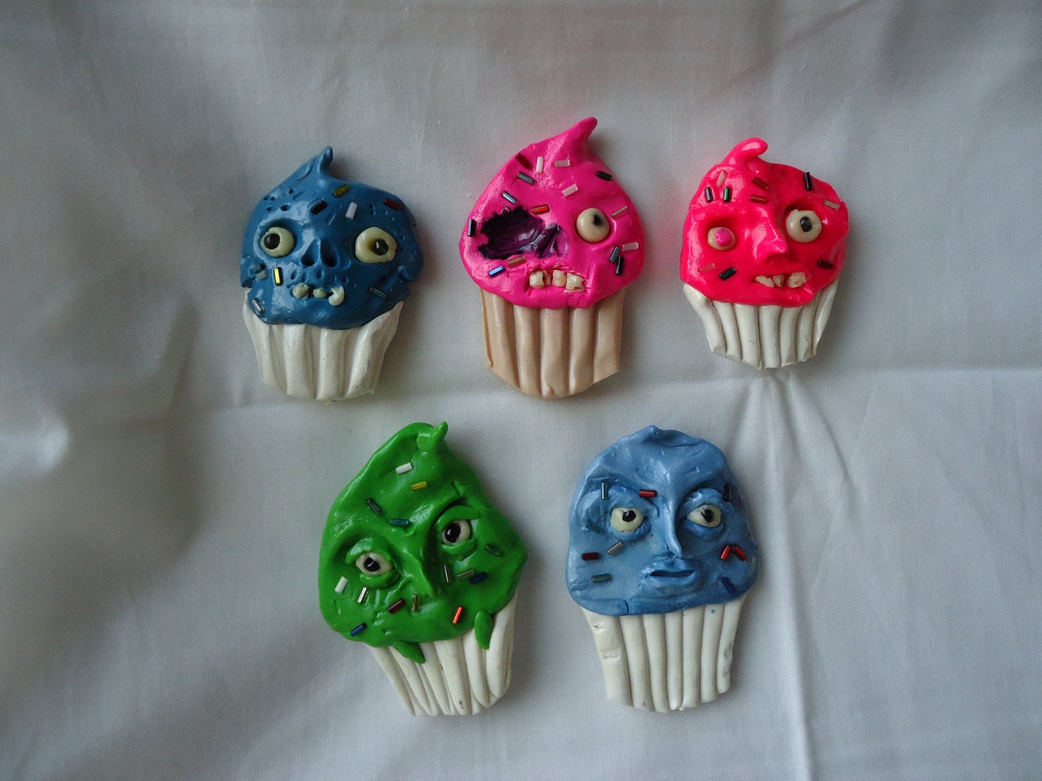 Zombie Cupcake Magnets with glow in the dark eyes