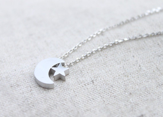 simple Crescent and Star Necklace - S2032-1