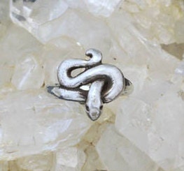 Little snake ring in sterling silver