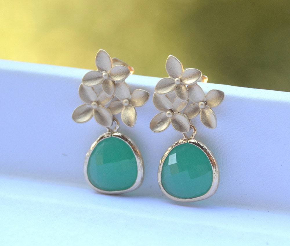 Palace Green Teardrop and Gold Earrings.  Green Glass and Gold Cherry Blossom Flower Post Drop Earrings.  Wedding Jewelry. Bridesmaid Gifts.
