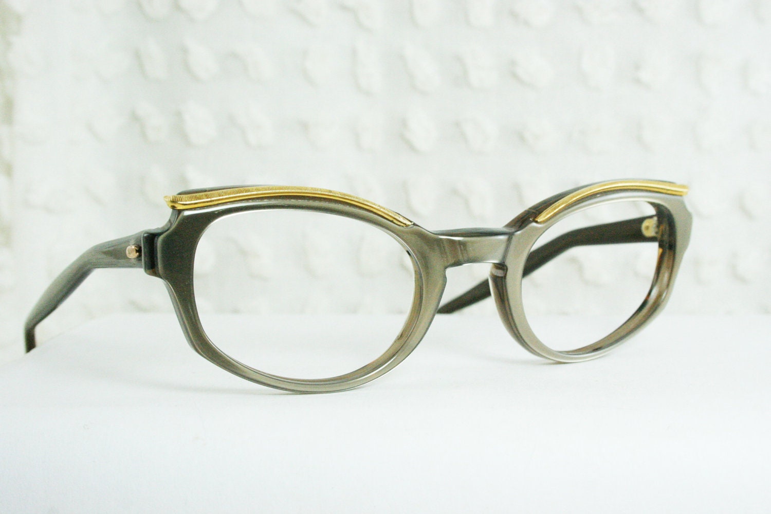 60s Cat Eye Glasses 1960's Eyeglasses Womens Gold Browline Olive Brown Pearl Frame 48/22 NOS Titmus Optical