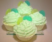 Eucalyptus and Spearmint 'Solid Bubbles' Bubble Bath Cupcake 10 oz