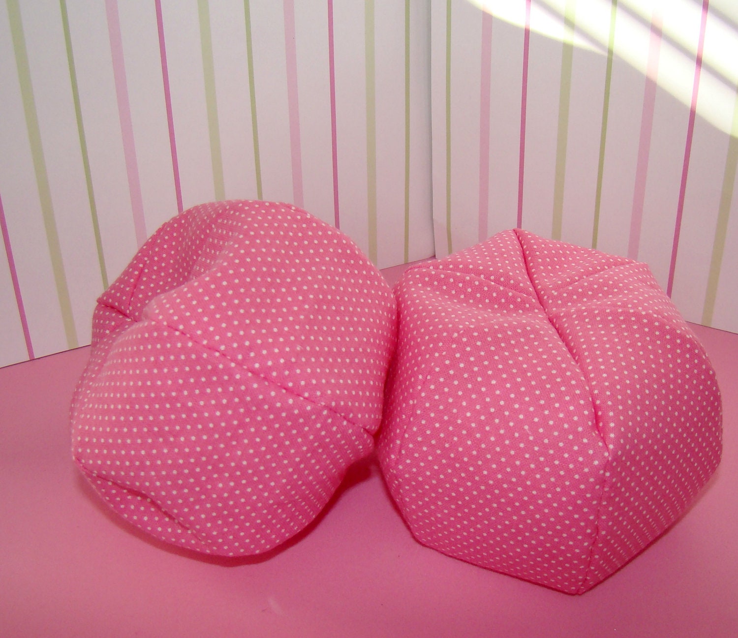 Barbie Furniture - Pink and White Mini Polka Dot Bean Bag Chair