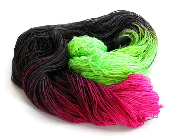 BFL nylon sock yarn - hand dyed  - British wool - Superwash -  "Northern Lights" - UK Seller - Lady Persephone Sock