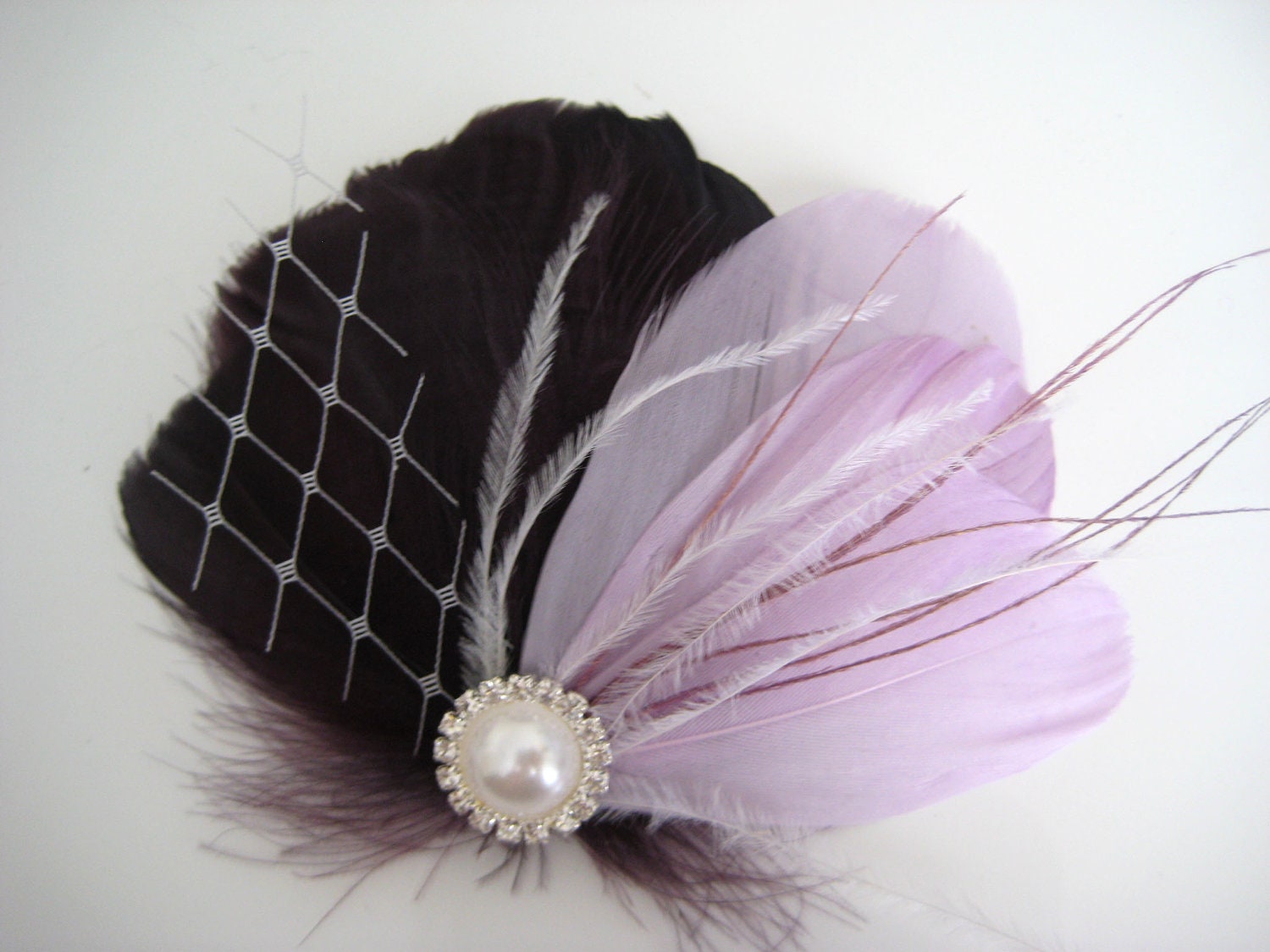 Wedding Bridal Eggplant Purple Lilac Feather Rhinestone Jewel White Veiling Head Piece Hair Clip Fascinator Accessory