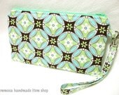 Zippered Wristlet / Clutch - Royal Mint Flower