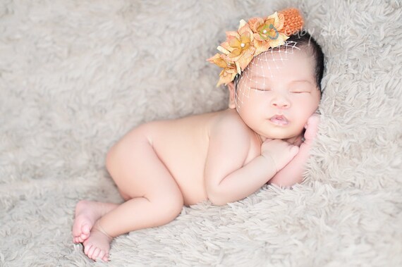 Newborn Mini Pillbox Hat with Flowers