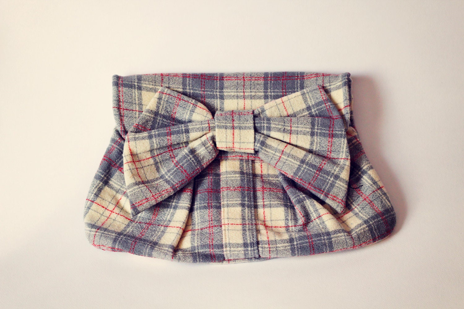 Romantic Retro Clutch with Bow - Beige, Red and Grey Plaid Wool