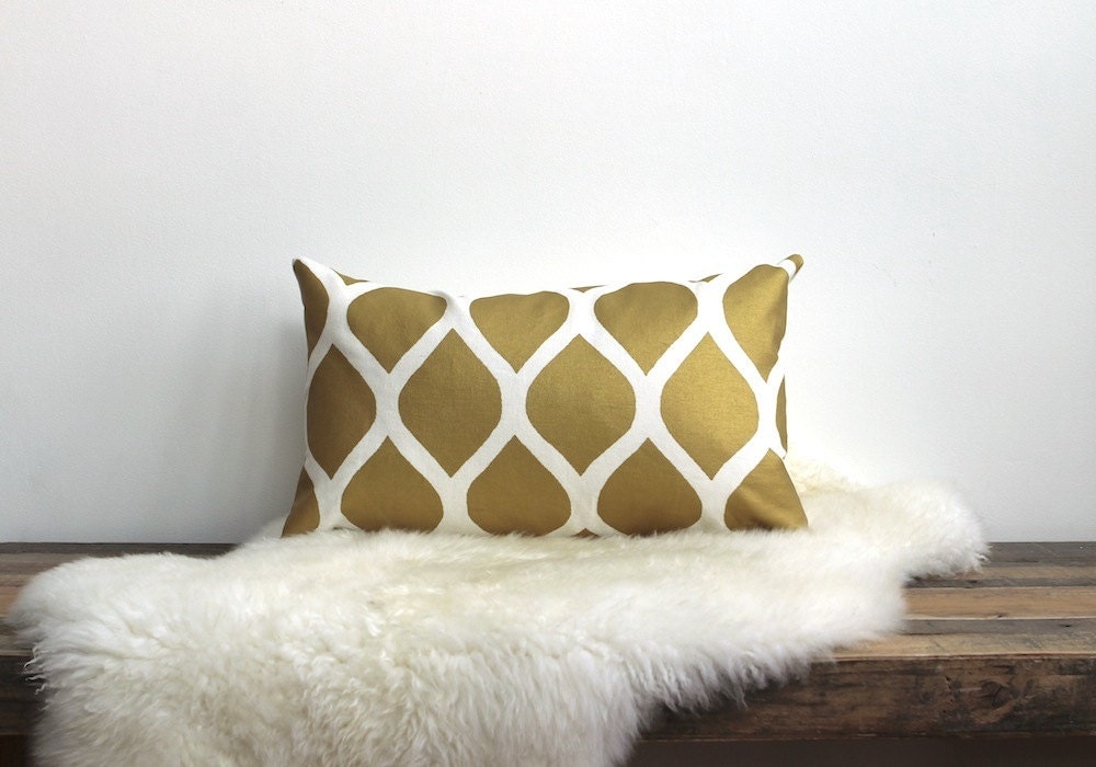 Aya metallic gold handprinted on white organic cotton- hemp lumbar pillow cover 12x21