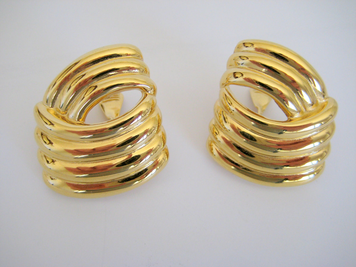 gold earring design
