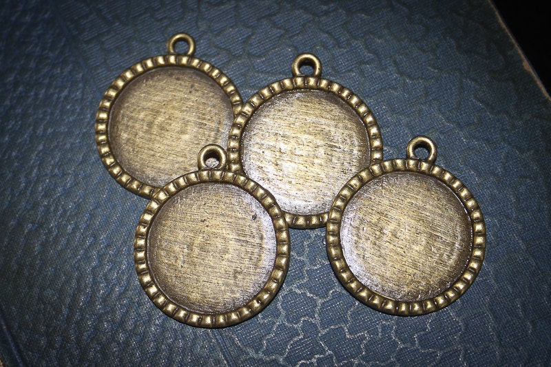 6 Pendant Setting 1 inch Round Bottle Cap Blank  Base Frame - Cabochon setting  Antique silver or Antique Bronze