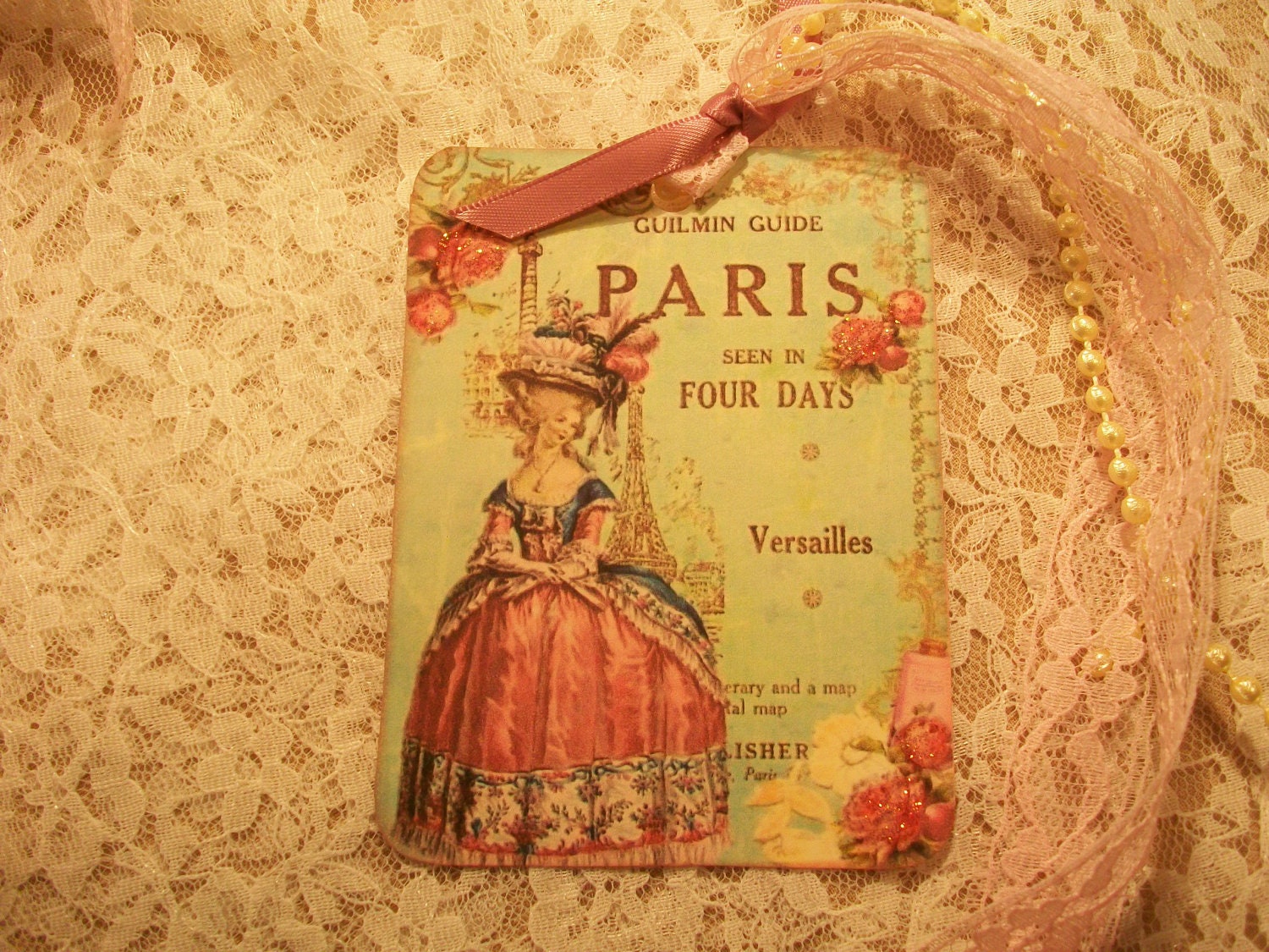 XL Vintage Marie Antoinette in Paris Tags  TG  099  ( Set of 4 )