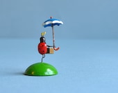 Teeny Tiny Ladybug with Suitcase - Erzgebirge