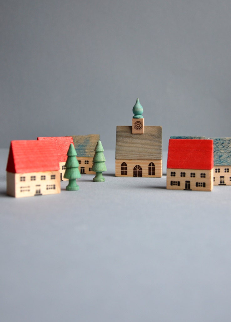 Teeny Tiny Putz Village - Erzgebirge Germany - Old Stock