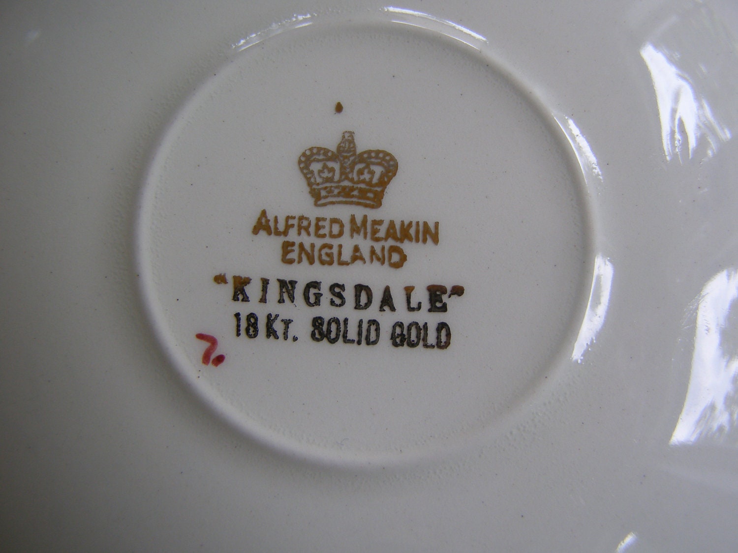 Vintage Alfred Meakin Kingsdale Pattern Maroon Cup & Saucer