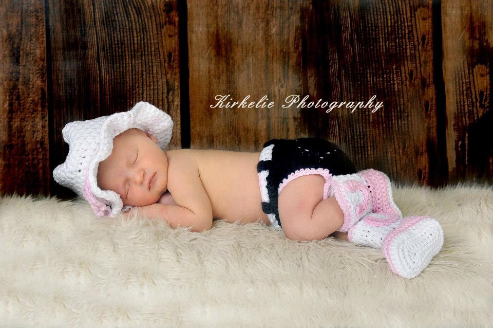Cowgirl Photography set - Handmade Crochet Cowboy Hat, Blue Jeans and Boots - Newborn to 12 months