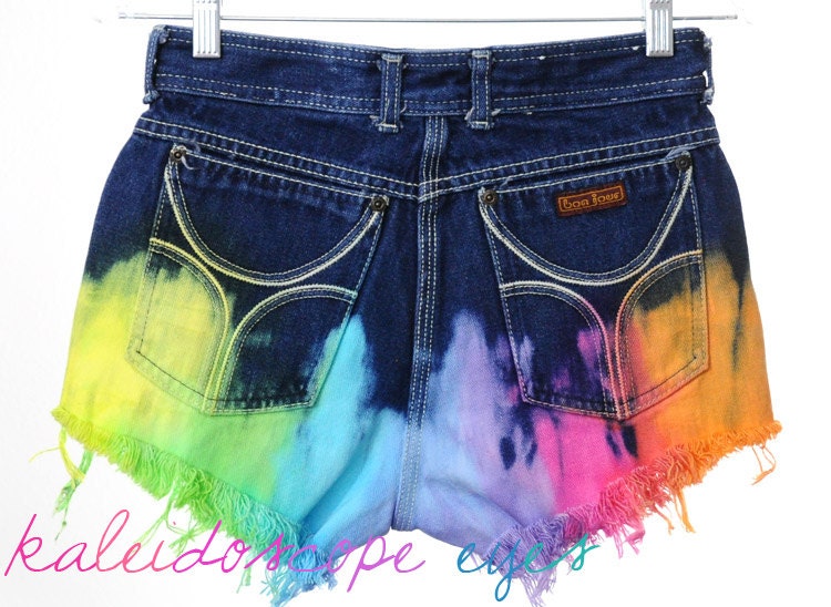 Vintage High Waist Destroyed RAINBOW OMBRE Dyed Denim Cut Off Shorts S