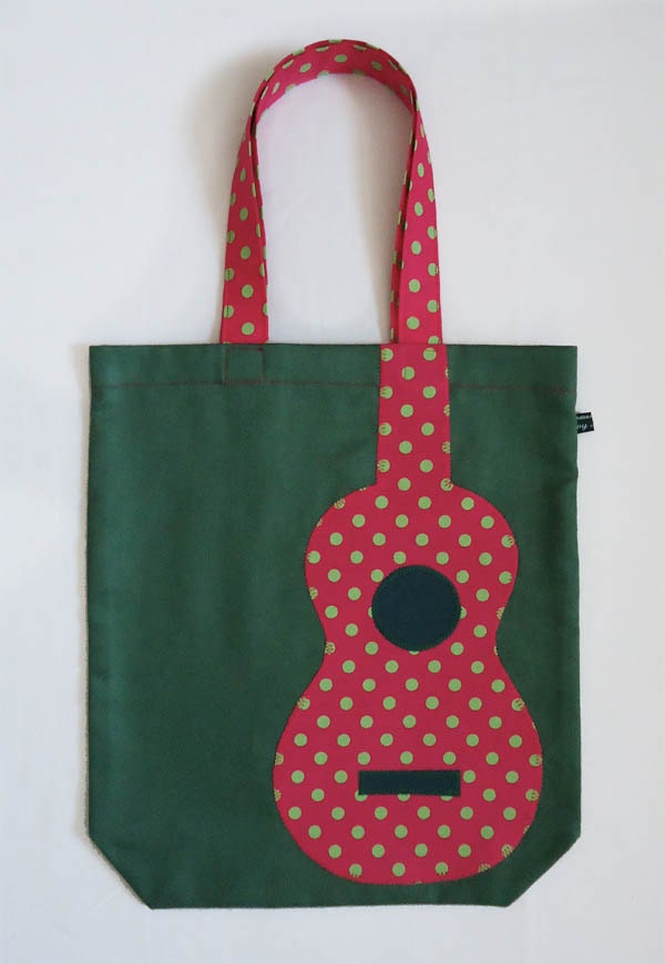 Green uke tote bag with pink appliqué polka-dot uke