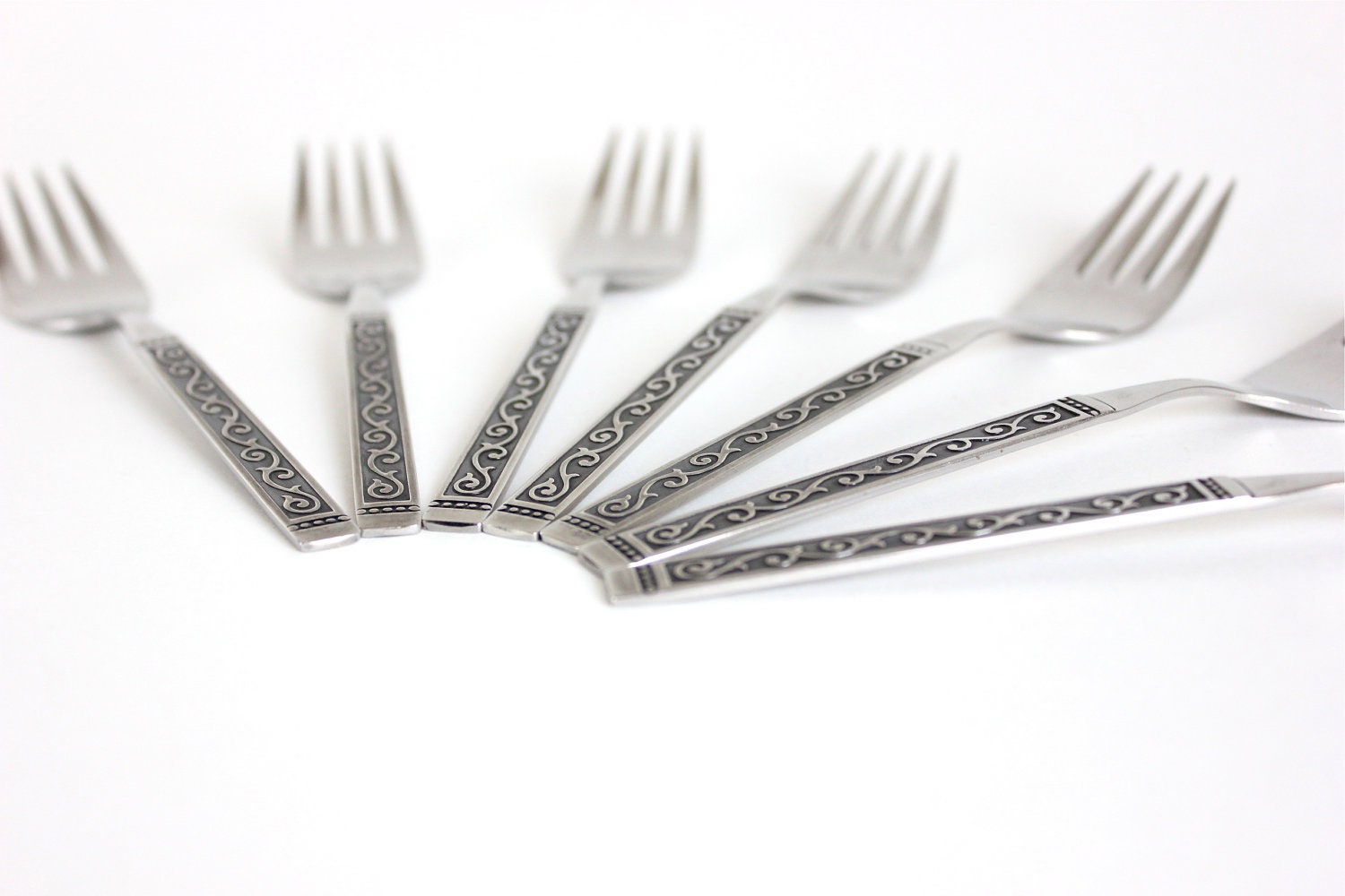 Oneida Spanish Court Salad Dessert Forks Set 7 1881 Rogers