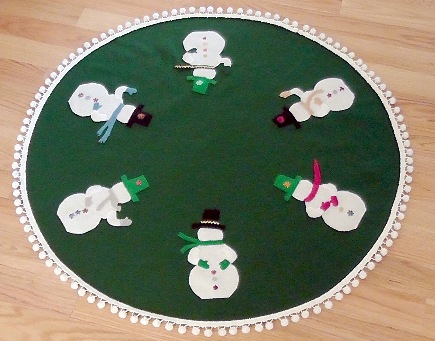 Green Felt Christmas Tree Skirt, Snowmen in Top Hats