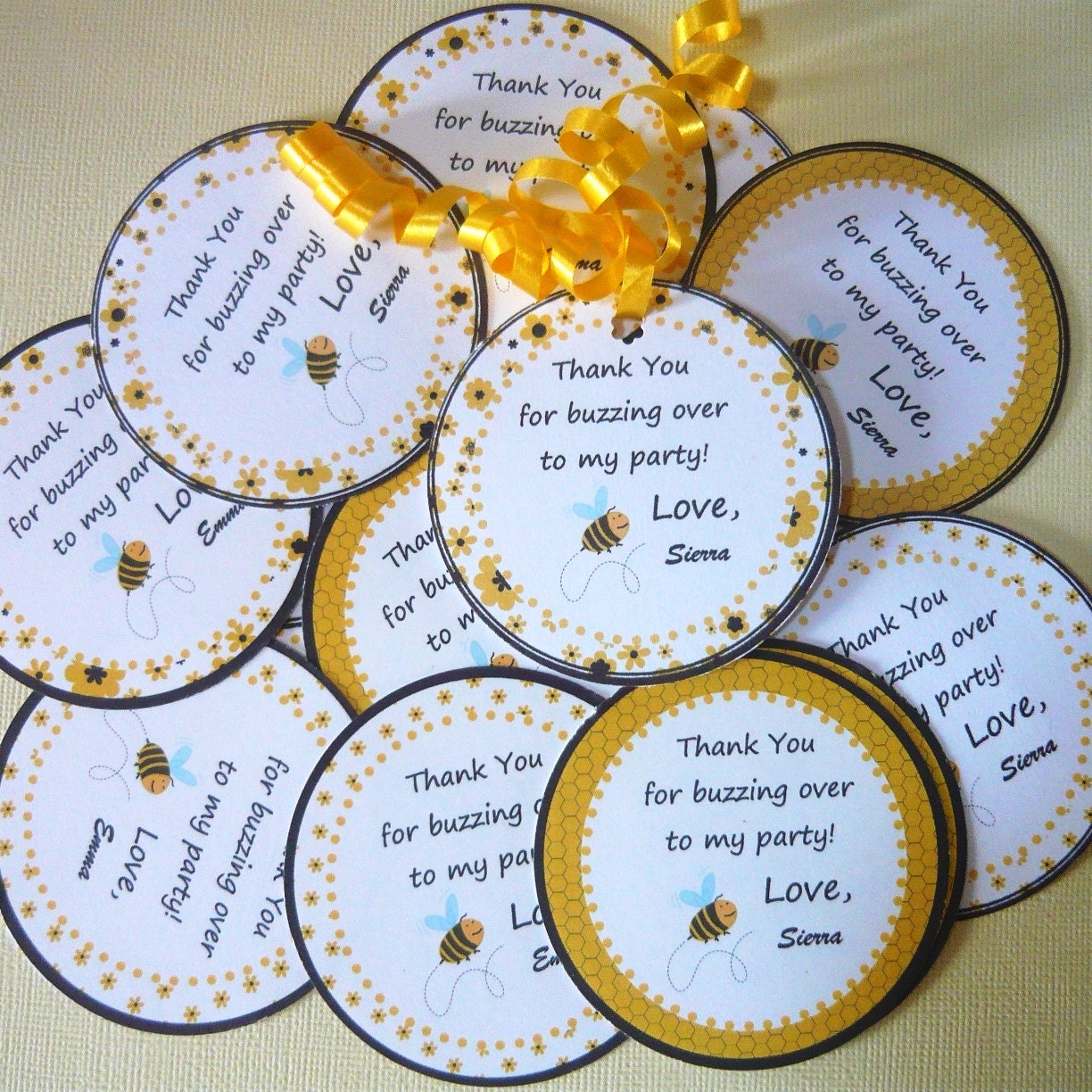 Bumble Bee Tags, labels or stickers (2-3/4" circle), DIY PRINTABLE Il_570xn